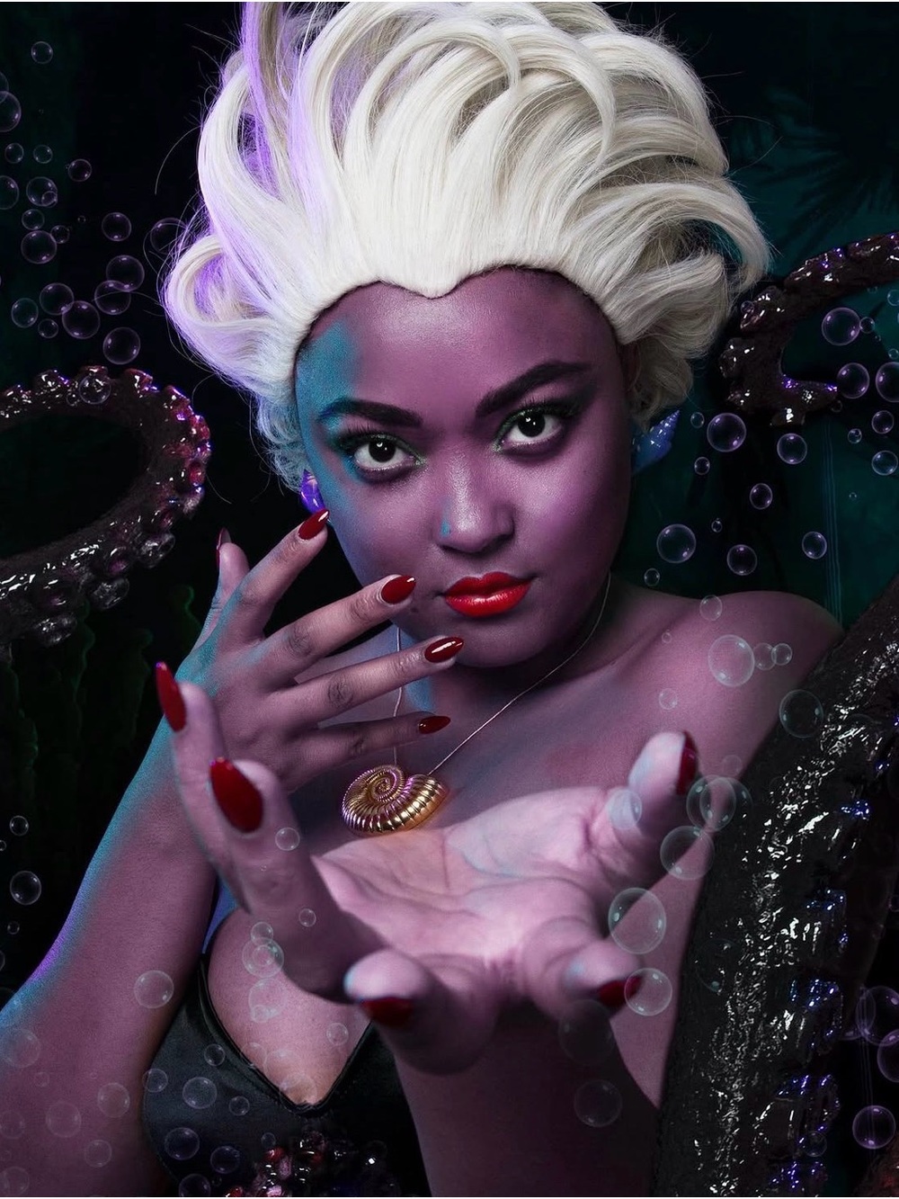Ursula ‘The Little Mermaid’ Party City Platinum Blonde/Grey Short Styled Wig